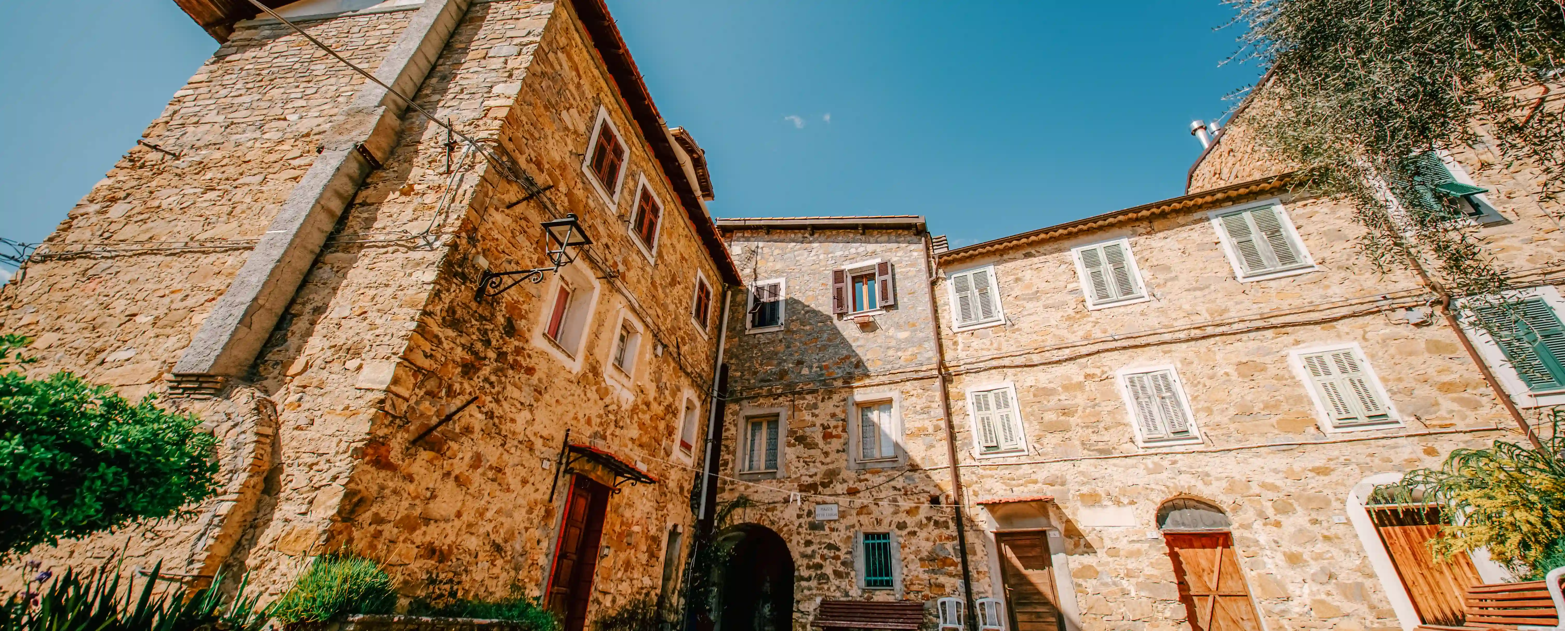 San Martino: il borgo tra ulivi e pietra